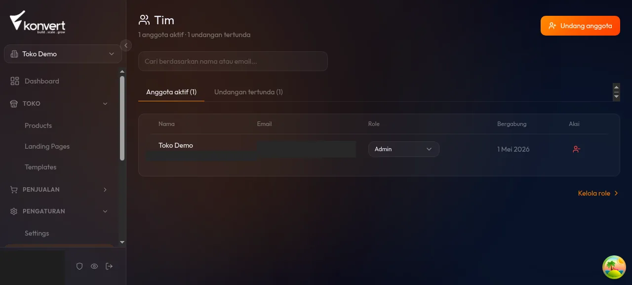Tab Anggota setelah member baru join — nama, email, role, tanggal bergabung